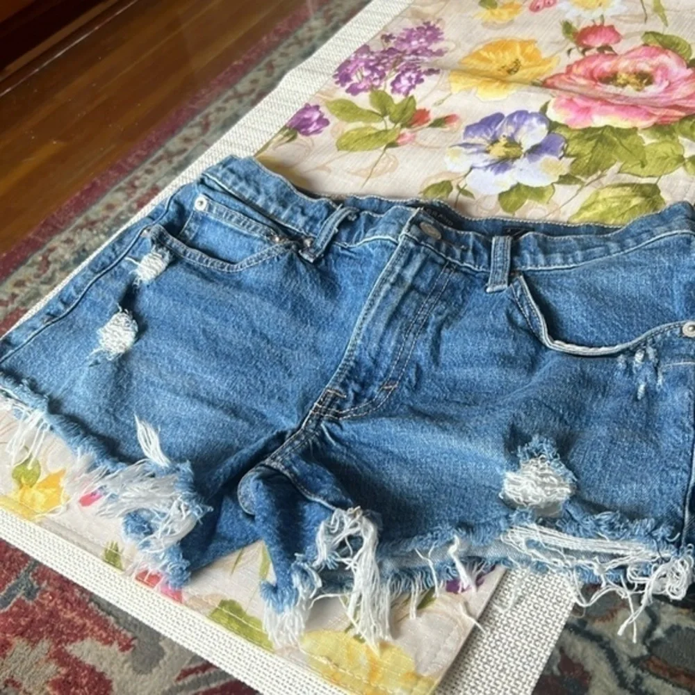 🍀 Lucky Brand denim cutoff shorts size2/26
